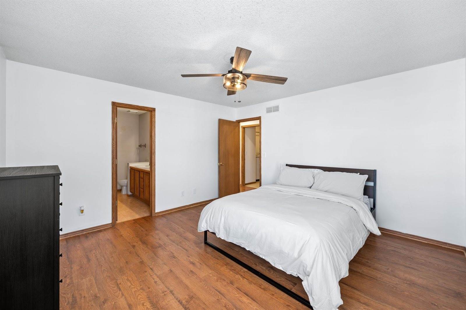 2608 West 44th St S, Wichita, KS 67217