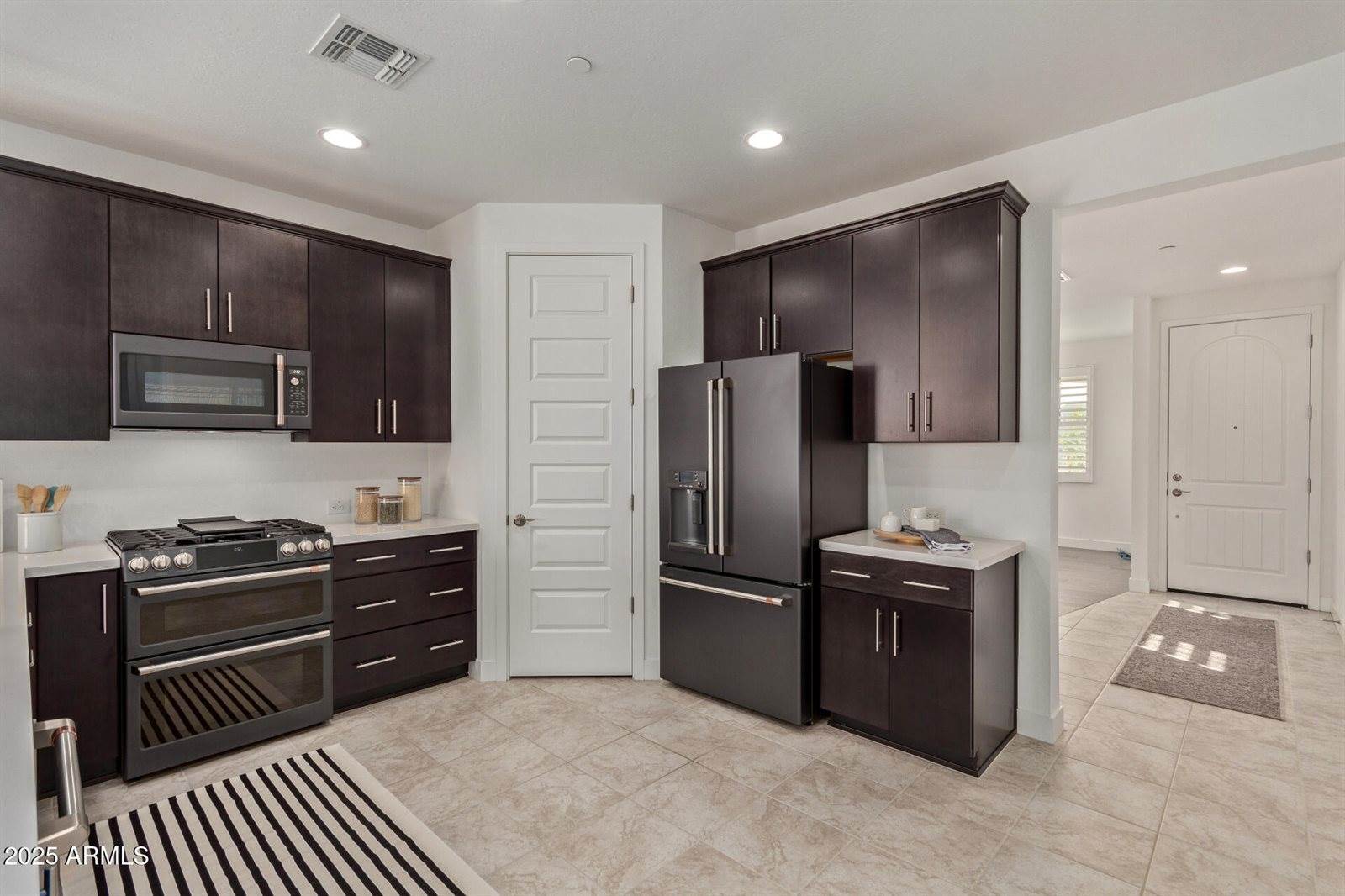 31817 North 124TH Drive, Peoria, AZ 85383