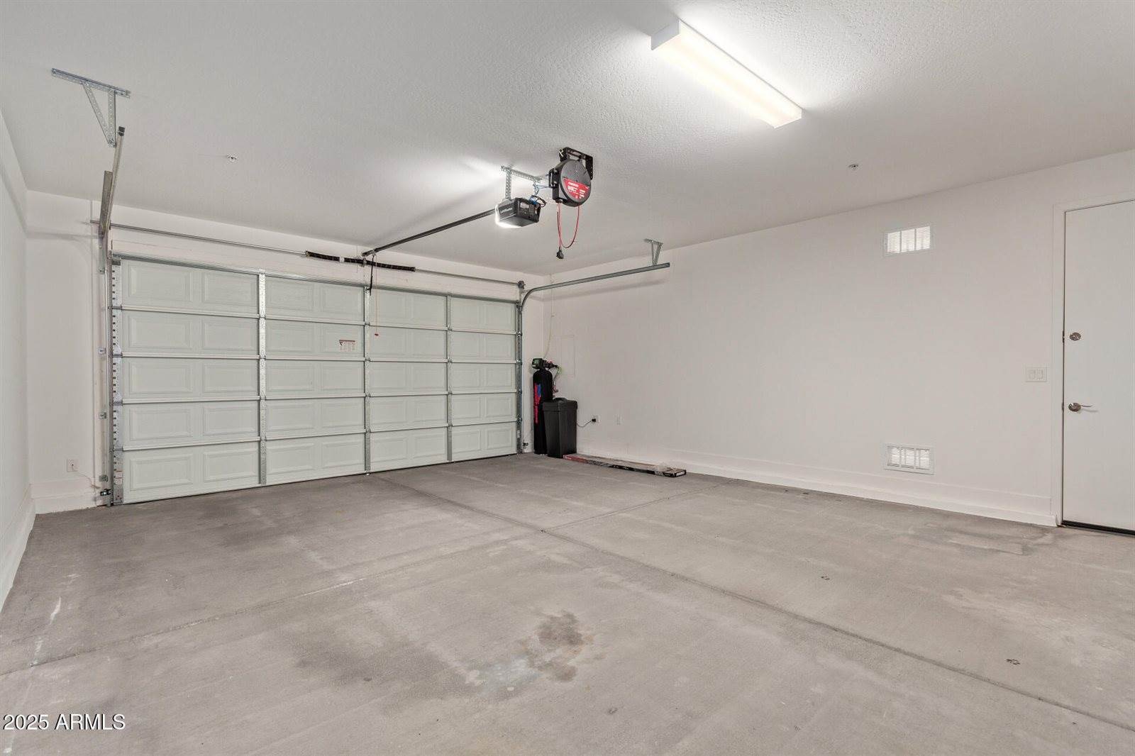 31817 North 124TH Drive, Peoria, AZ 85383