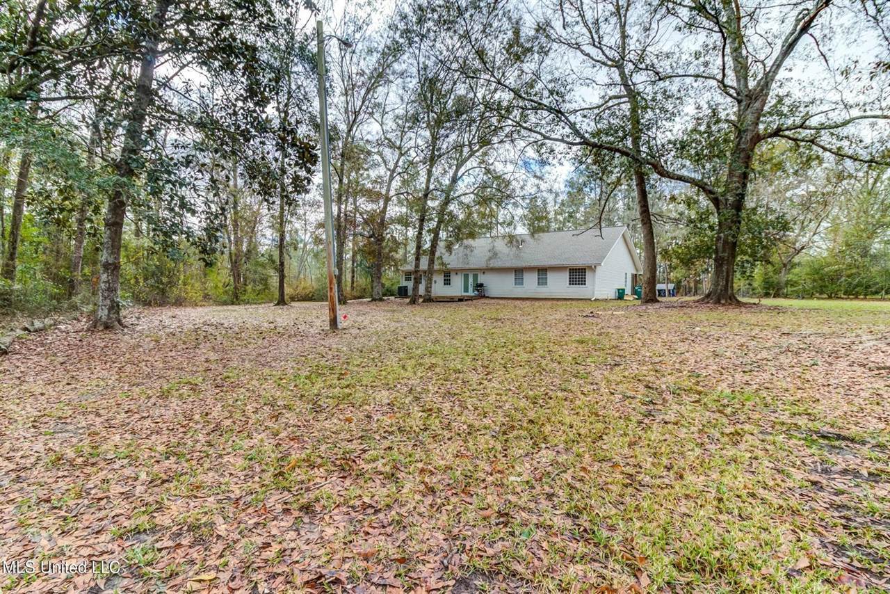 12522 Wolf River Road, Gulfport, MS 39503