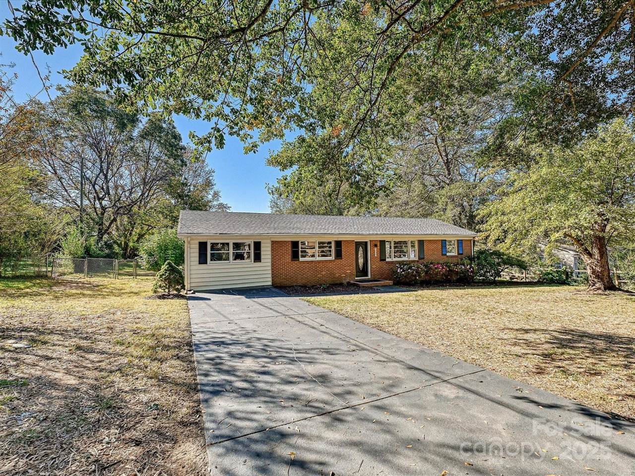 3227 Starrland Drive, Gastonia, NC 28052