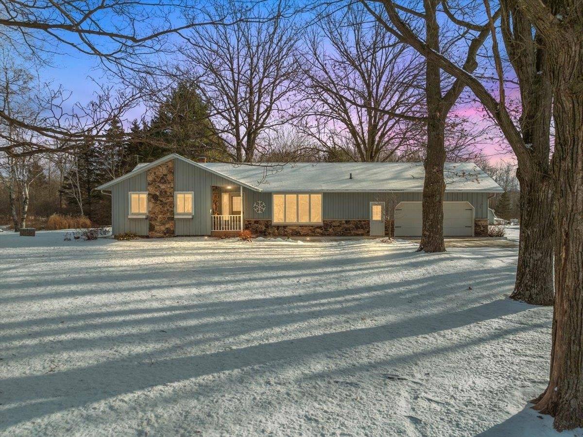 8758 County Road T, Arpin, WI 54410