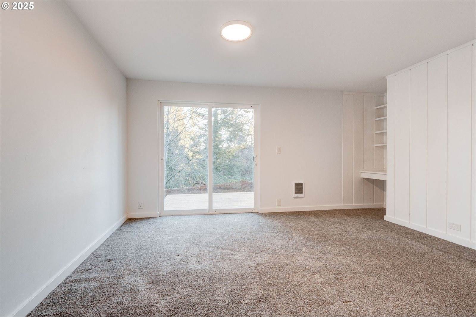 2041 Marylhurst Dr, WestLinn, OR 97068