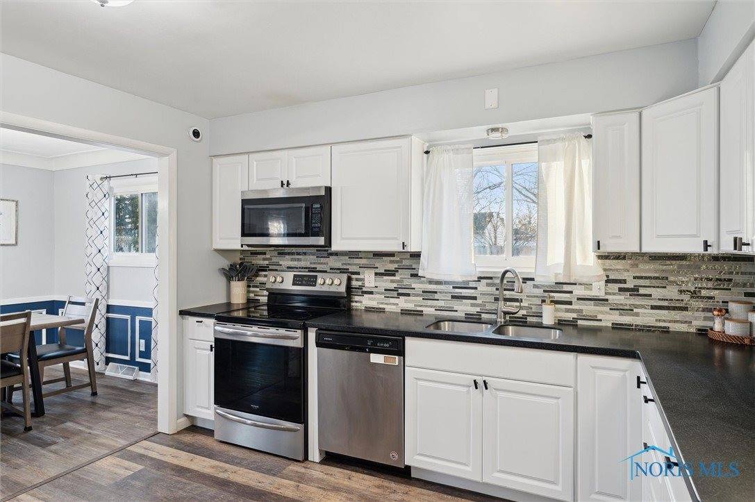 5835 Meadowvale Drive, Toledo, OH 43613