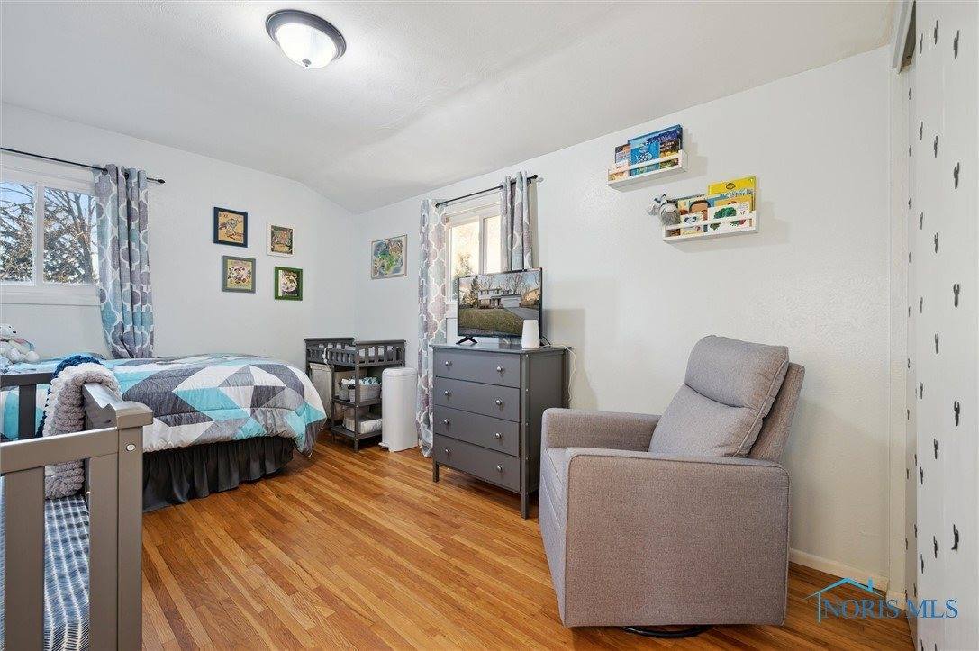 5835 Meadowvale Drive, Toledo, OH 43613