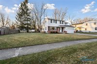 5835 Meadowvale Drive, Toledo, OH 43613