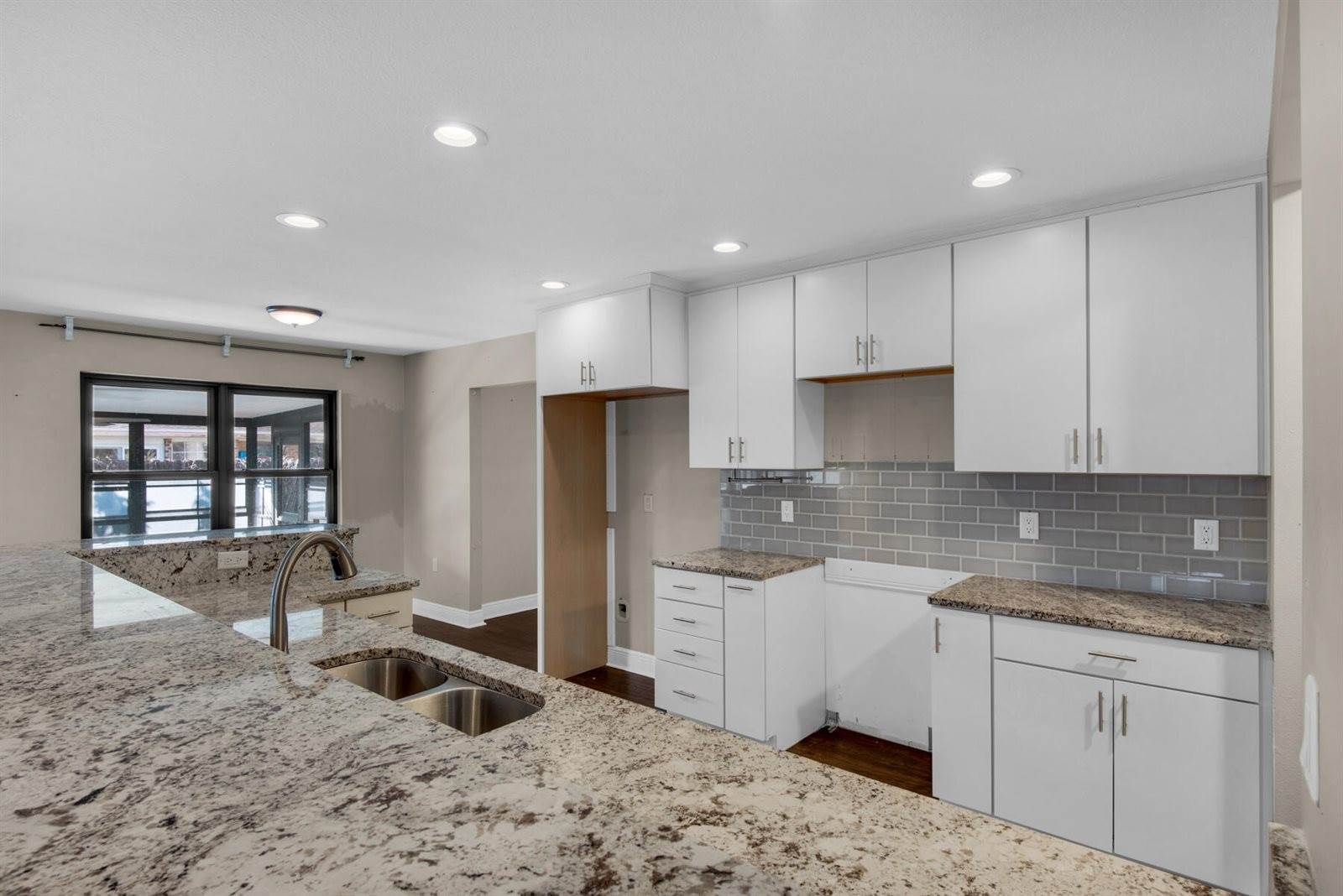 26 Lake Lorraine Circle, Shalimar, FL 32579