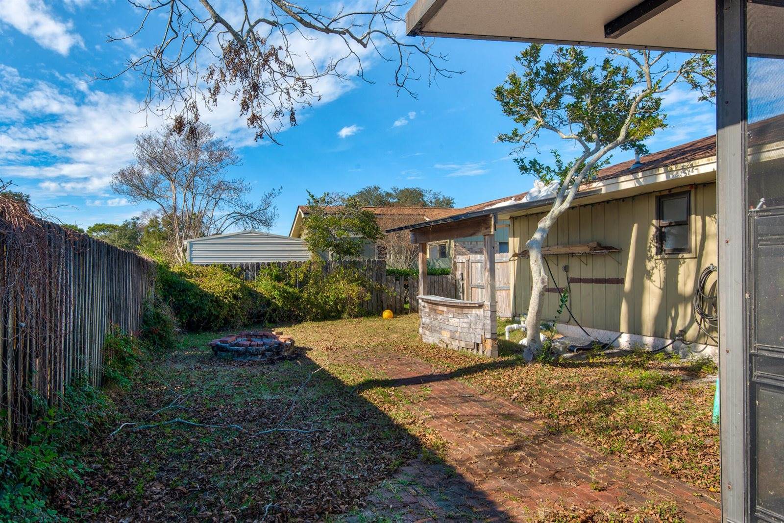 26 Lake Lorraine Circle, Shalimar, FL 32579