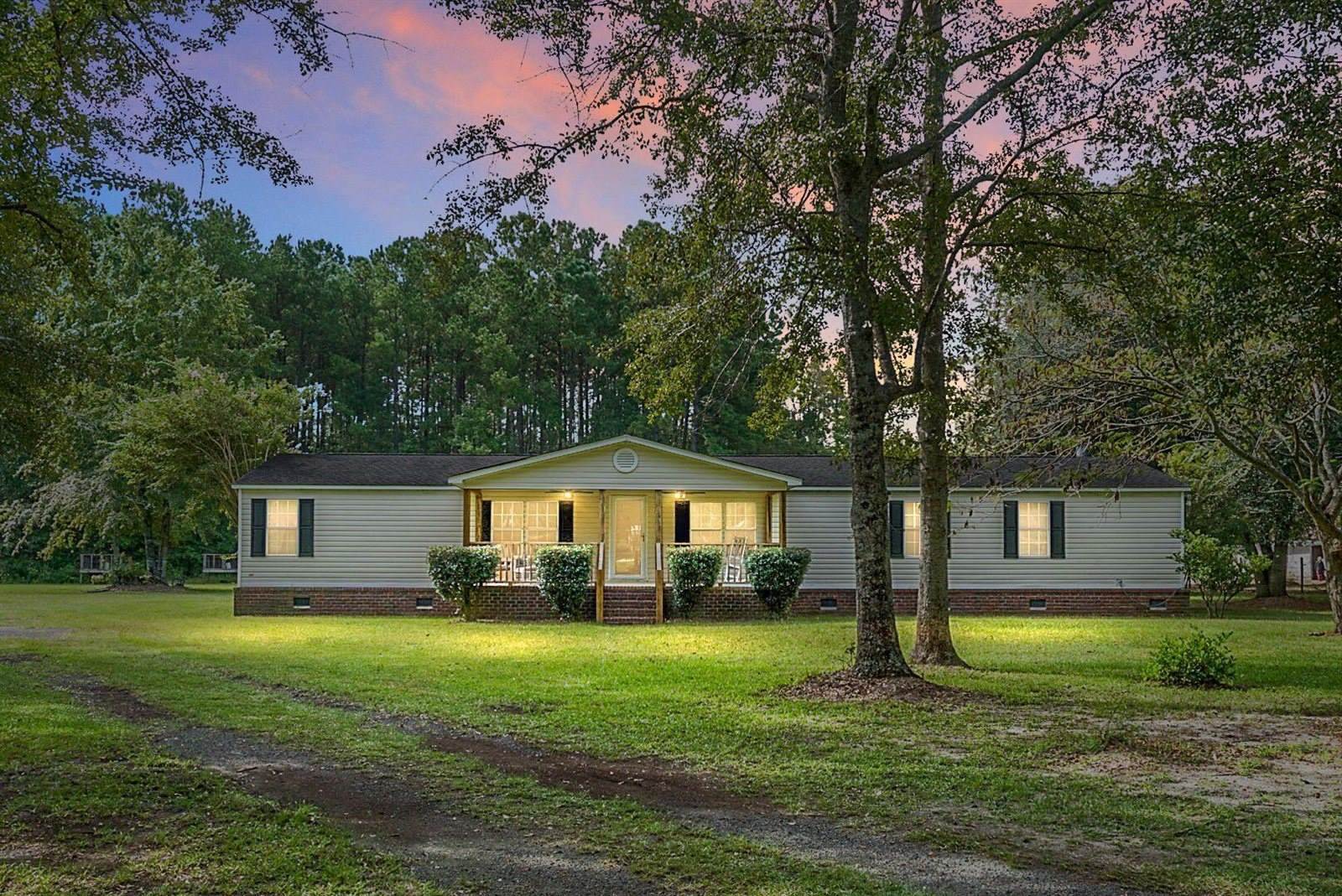 1579 Highway 311, Cross, SC 29436