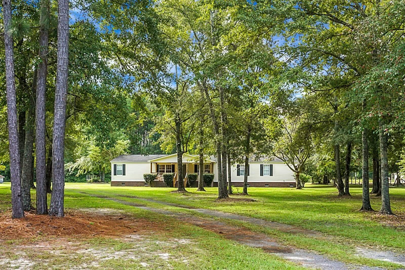 1579 Highway 311, Cross, SC 29436