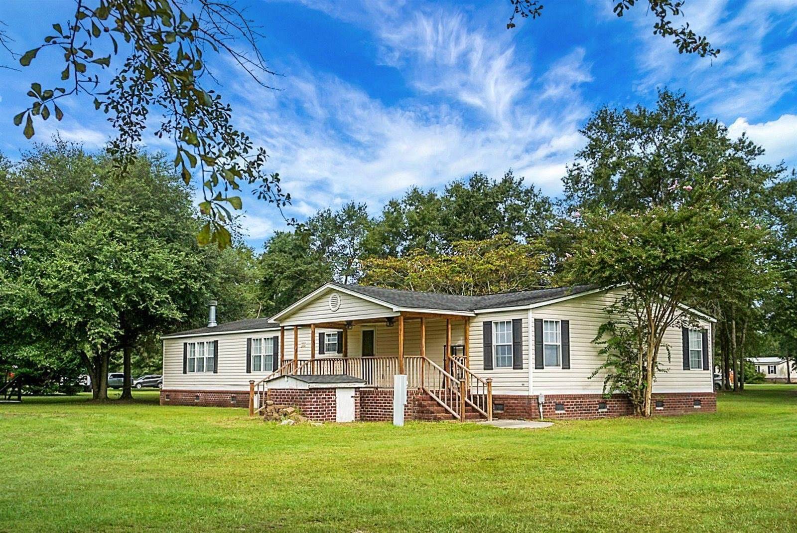 1579 Highway 311, Cross, SC 29436