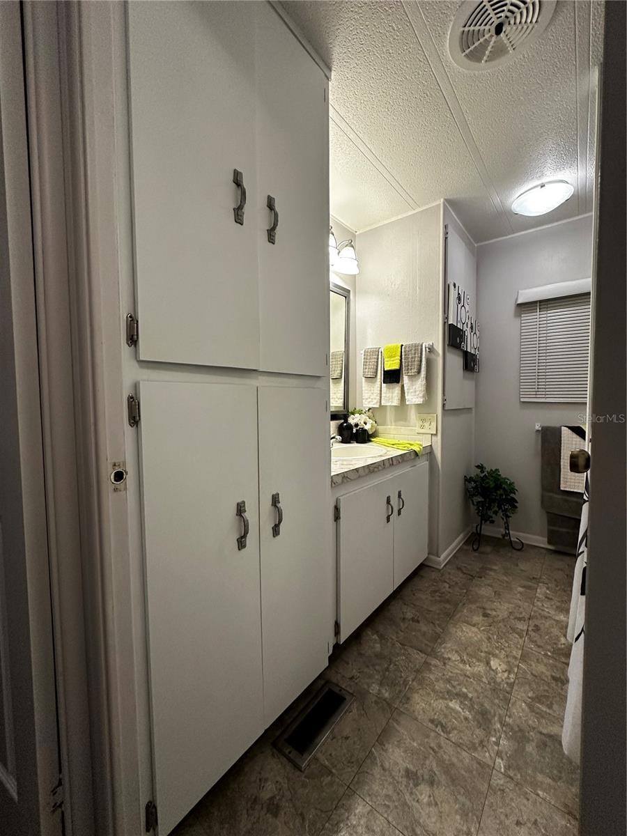 1100 Belcher Road South, Largo, FL 33771