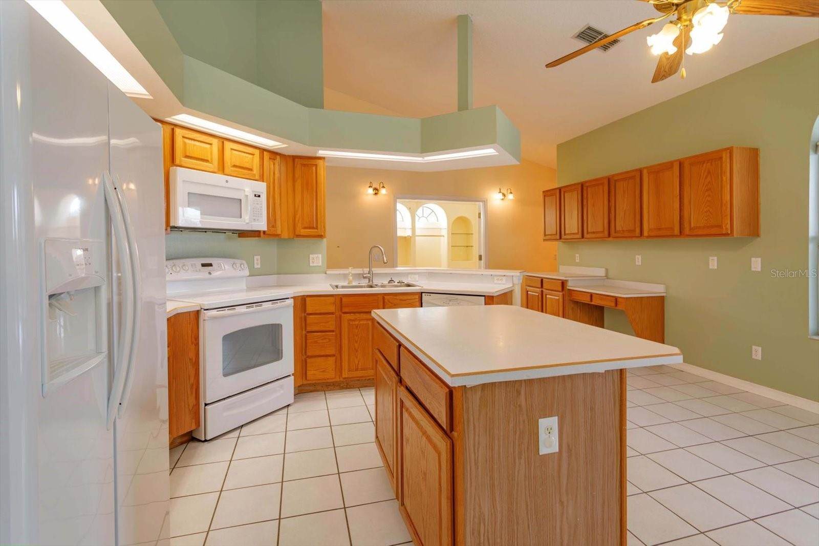 2410 Alclobe Circle, Ocoee, FL 34761