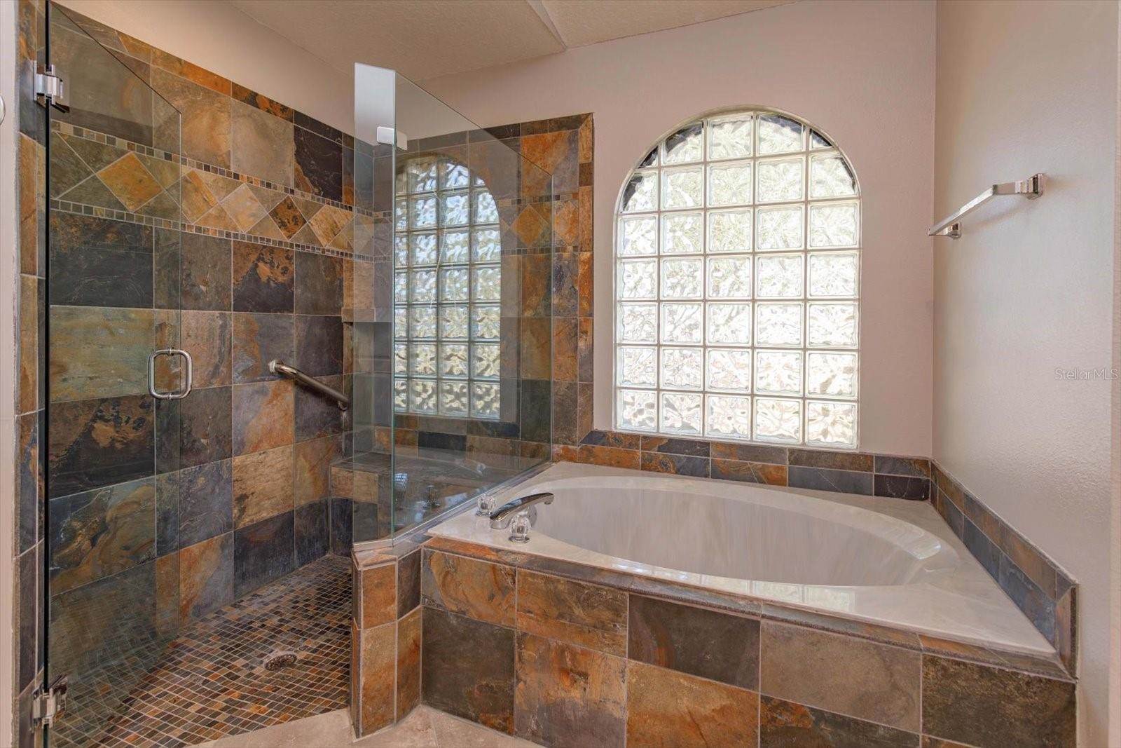 2410 Alclobe Circle, Ocoee, FL 34761