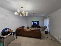 2576 NW 99th Ave 2576, Coral Springs, FL 33065