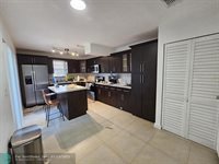 2576 NW 99th Ave 2576, Coral Springs, FL 33065