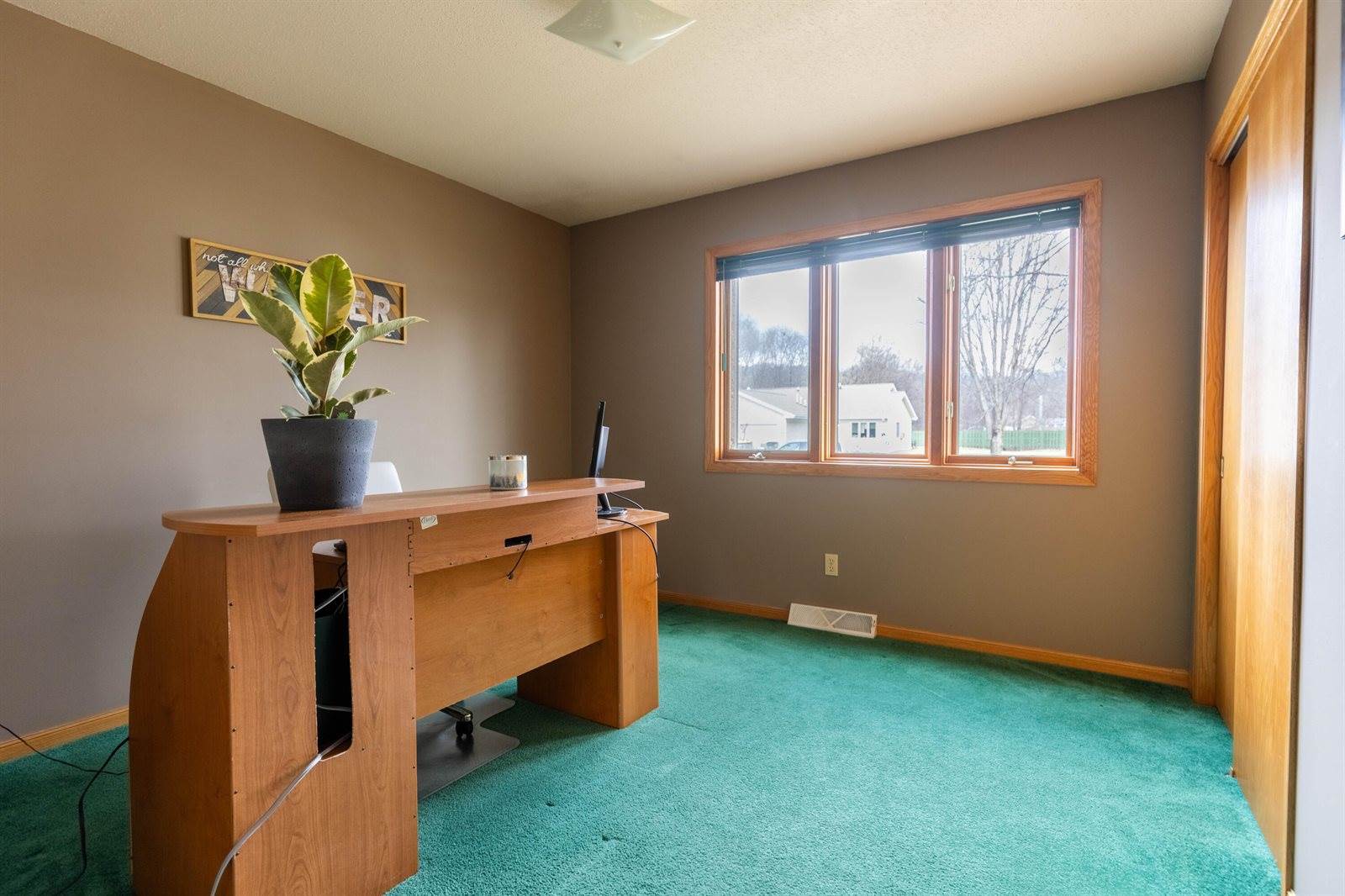 3006 Locust Ave South, Holmen, WI 54636