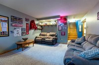 3006 Locust Ave South, Holmen, WI 54636