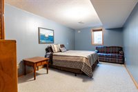 3006 Locust Ave South, Holmen, WI 54636