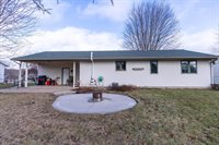 3006 Locust Ave South, Holmen, WI 54636