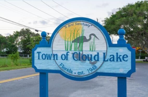 103 Shannondale Road, Cloud Lake, FL 33406