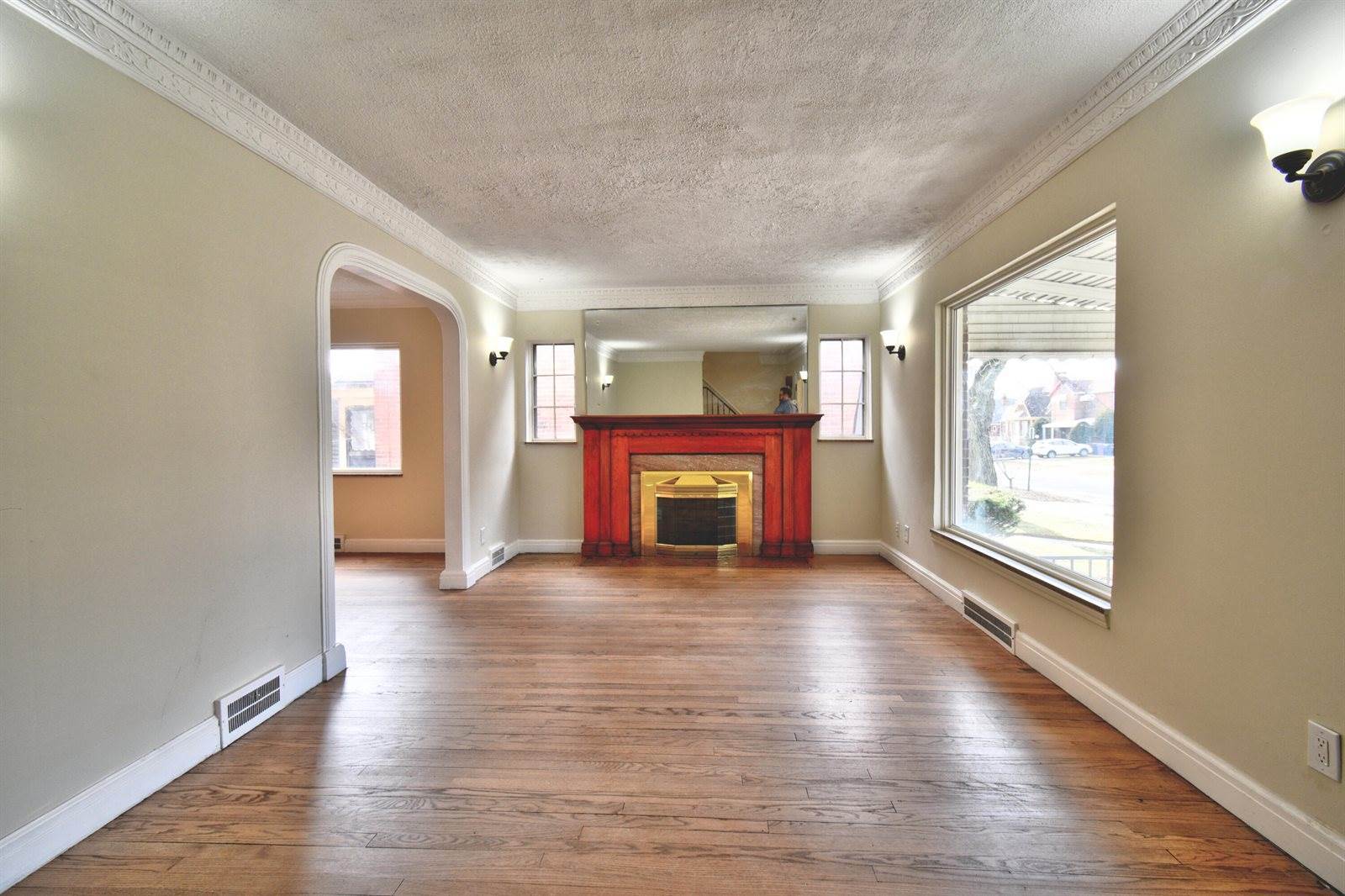 17360 Snowden Street, Detroit, MI 48235