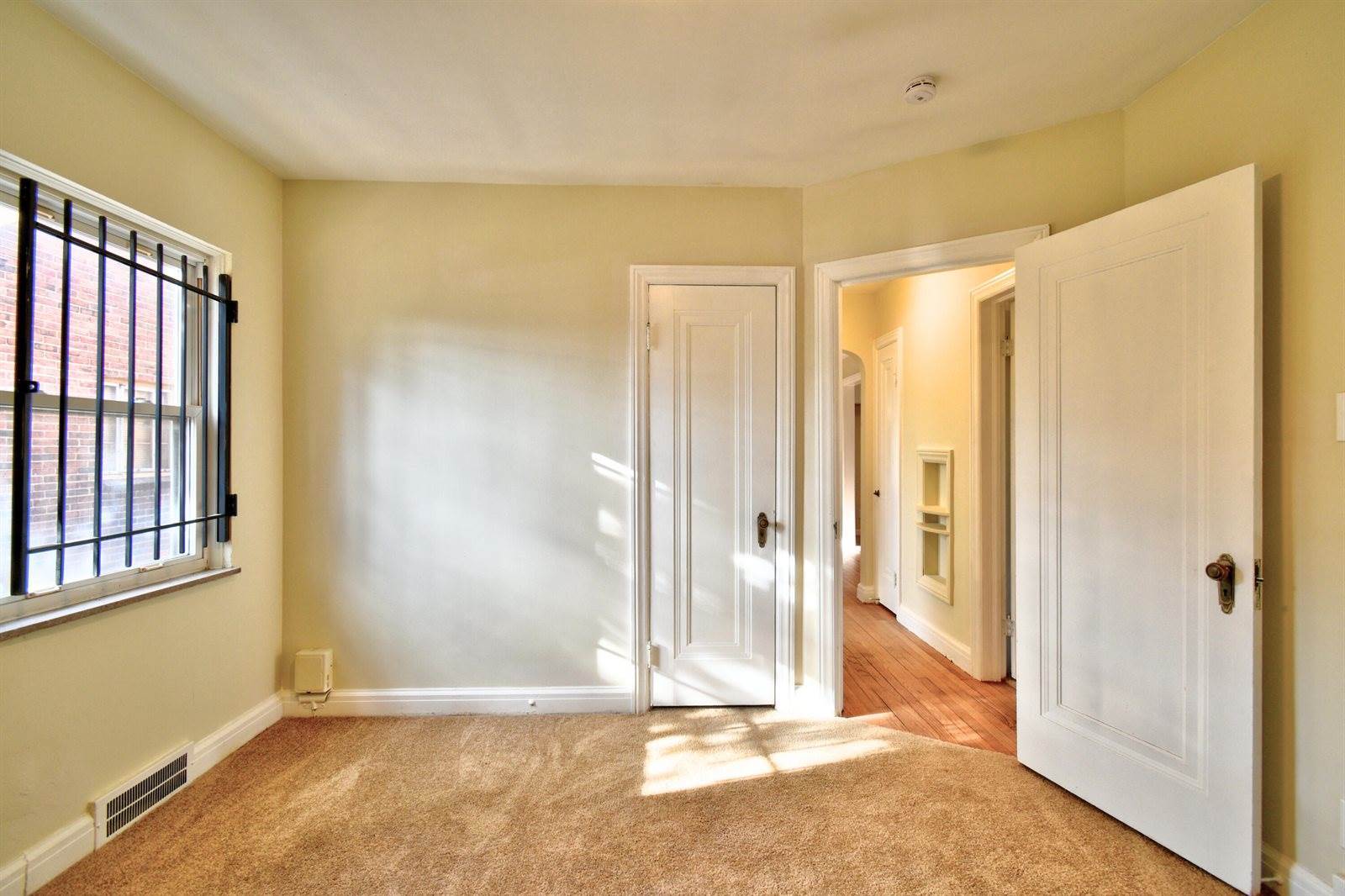 17360 Snowden Street, Detroit, MI 48235