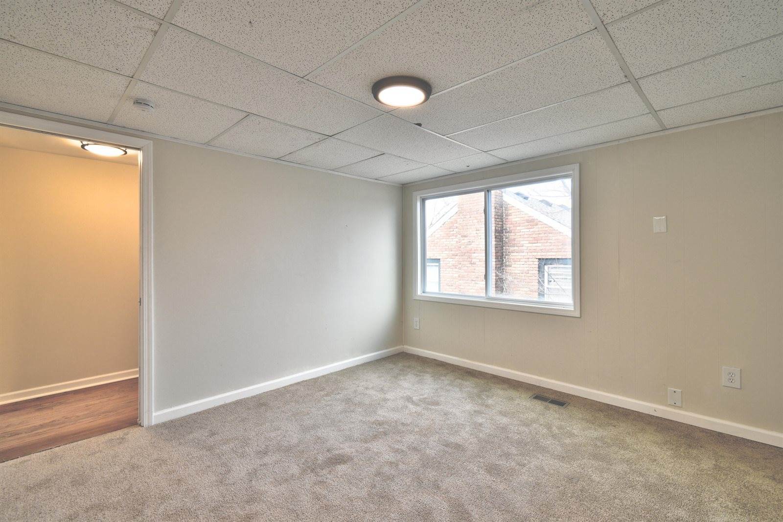 17360 Snowden Street, Detroit, MI 48235