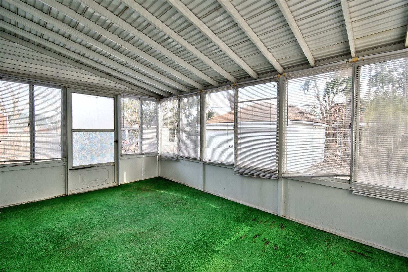 17360 Snowden Street, Detroit, MI 48235