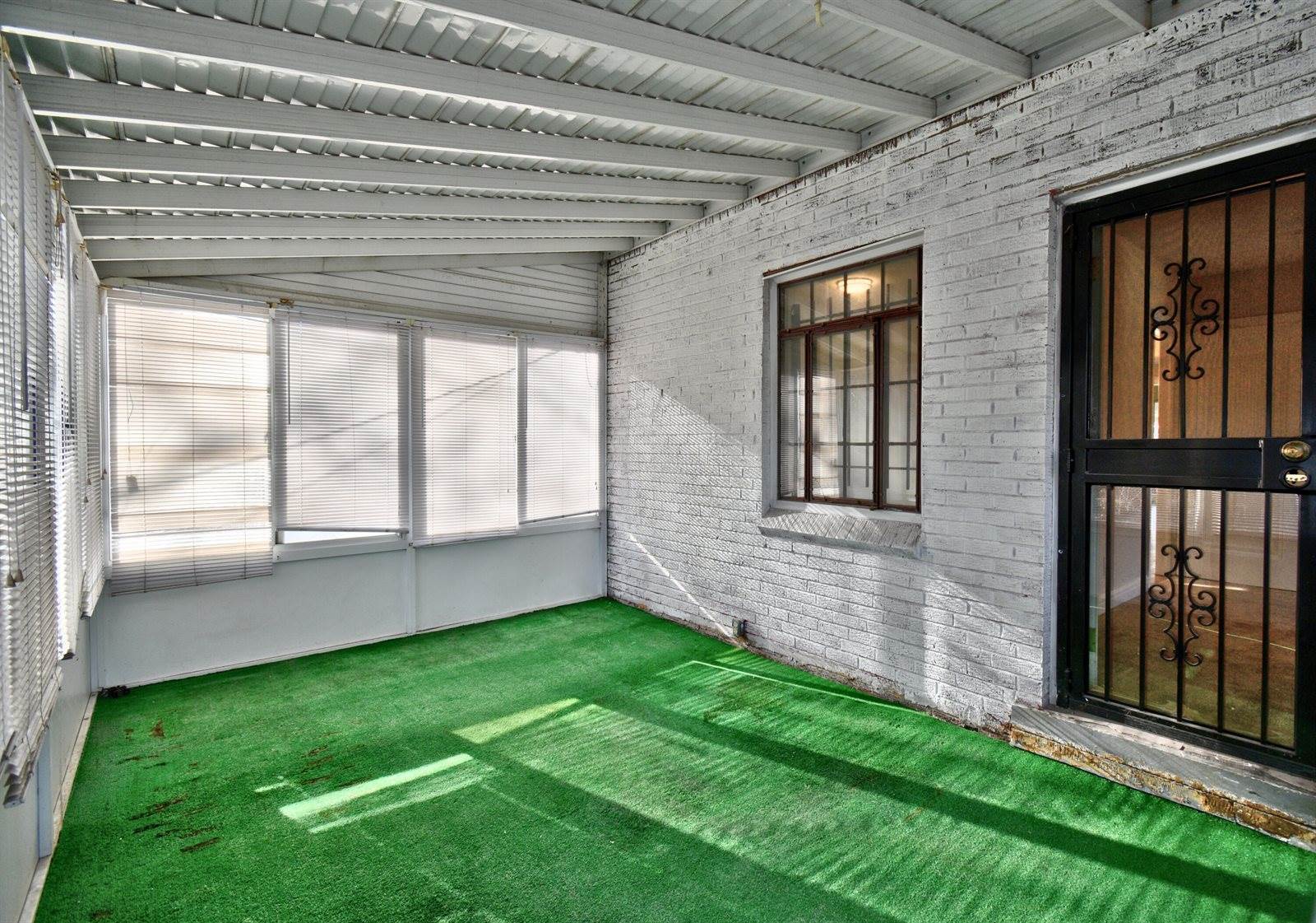 17360 Snowden Street, Detroit, MI 48235