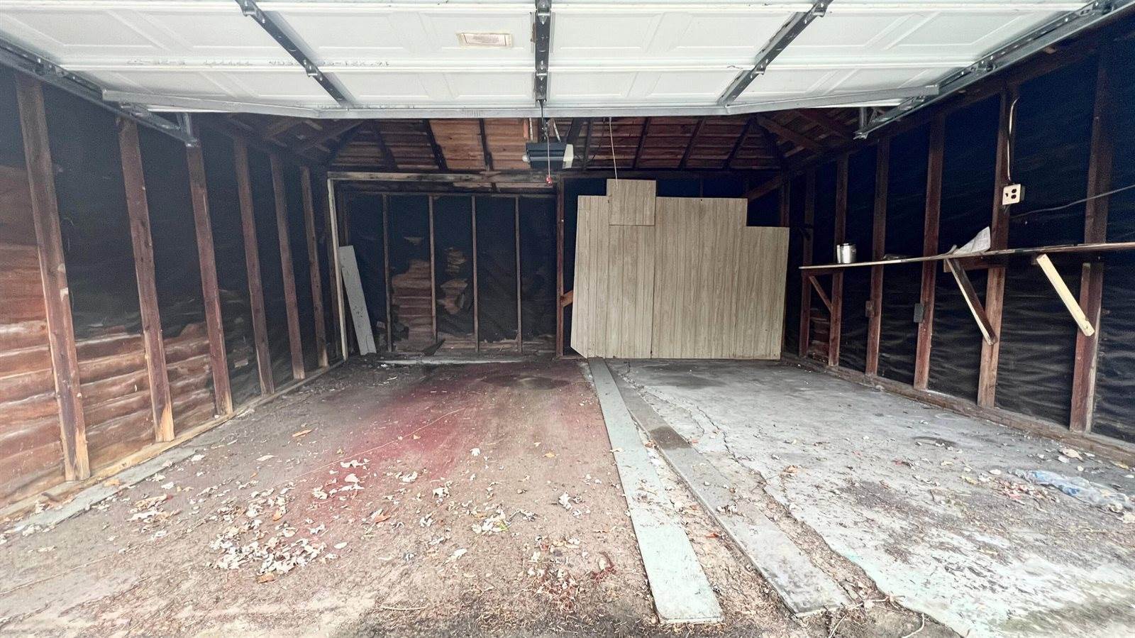 17360 Snowden Street, Detroit, MI 48235