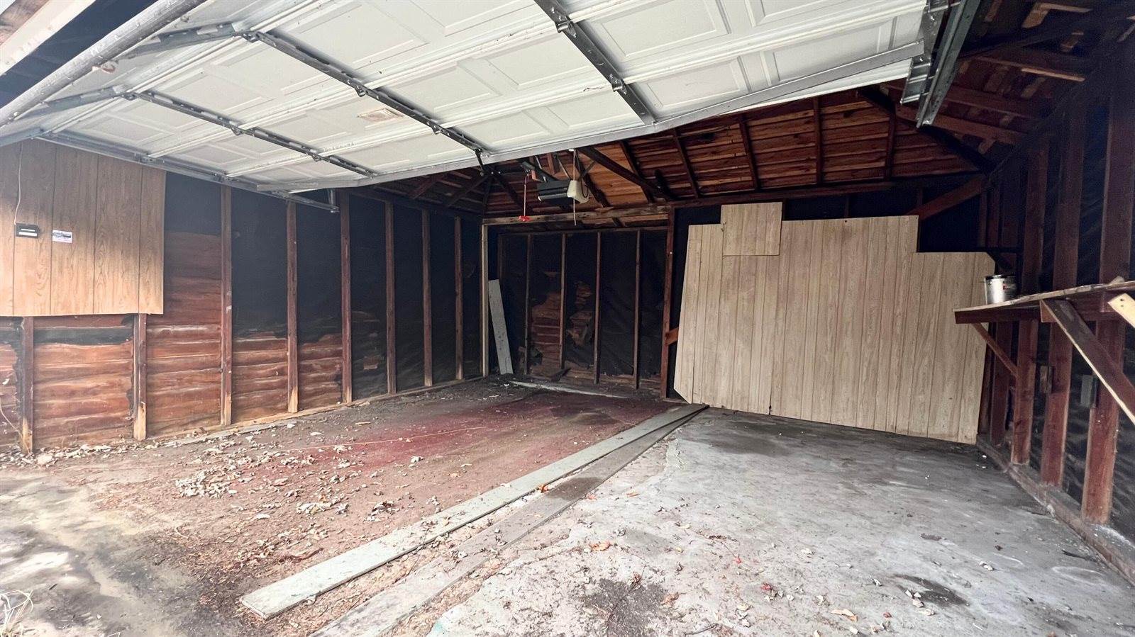 17360 Snowden Street, Detroit, MI 48235