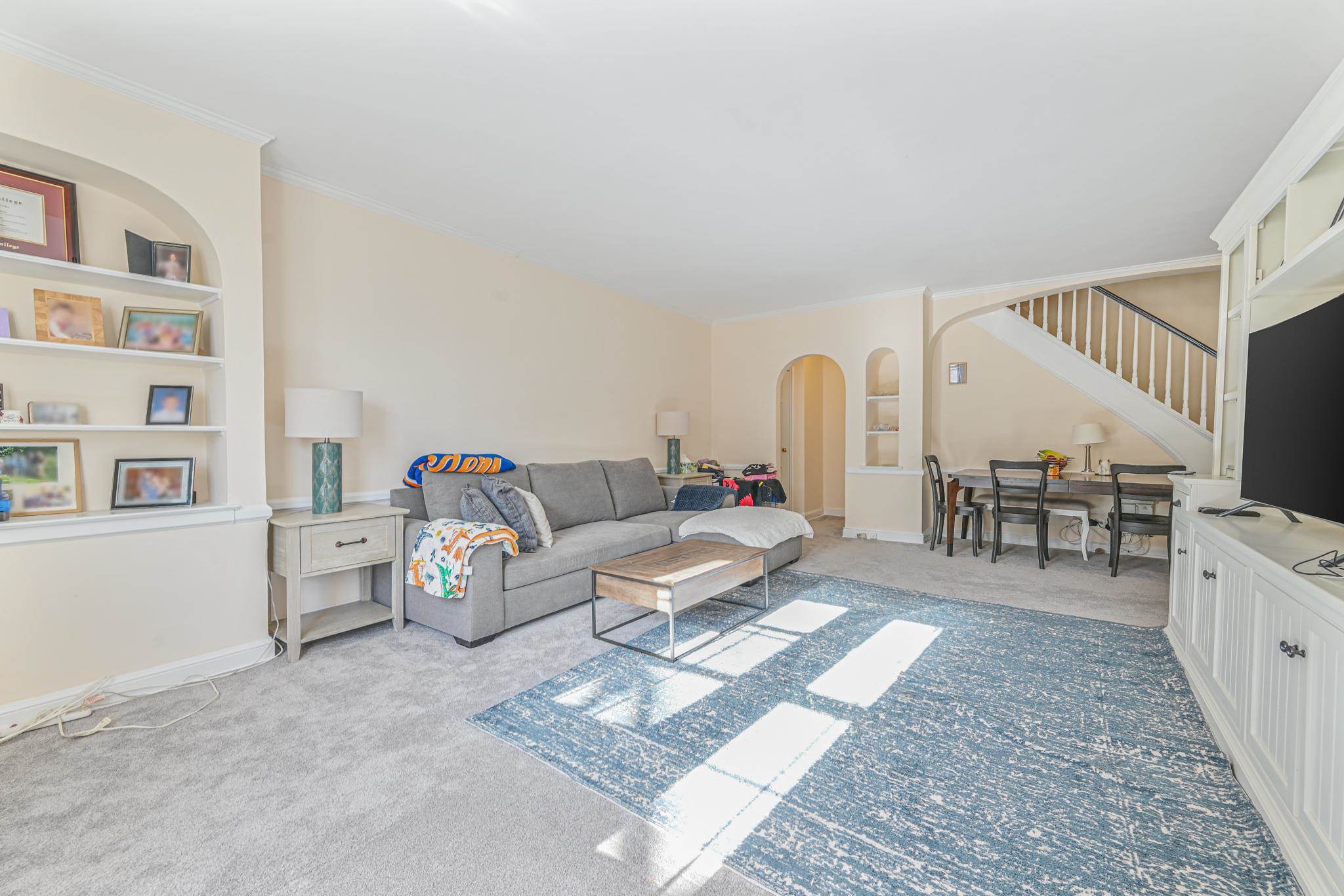 34 Hamilton Place, Hempstead, NY 11530