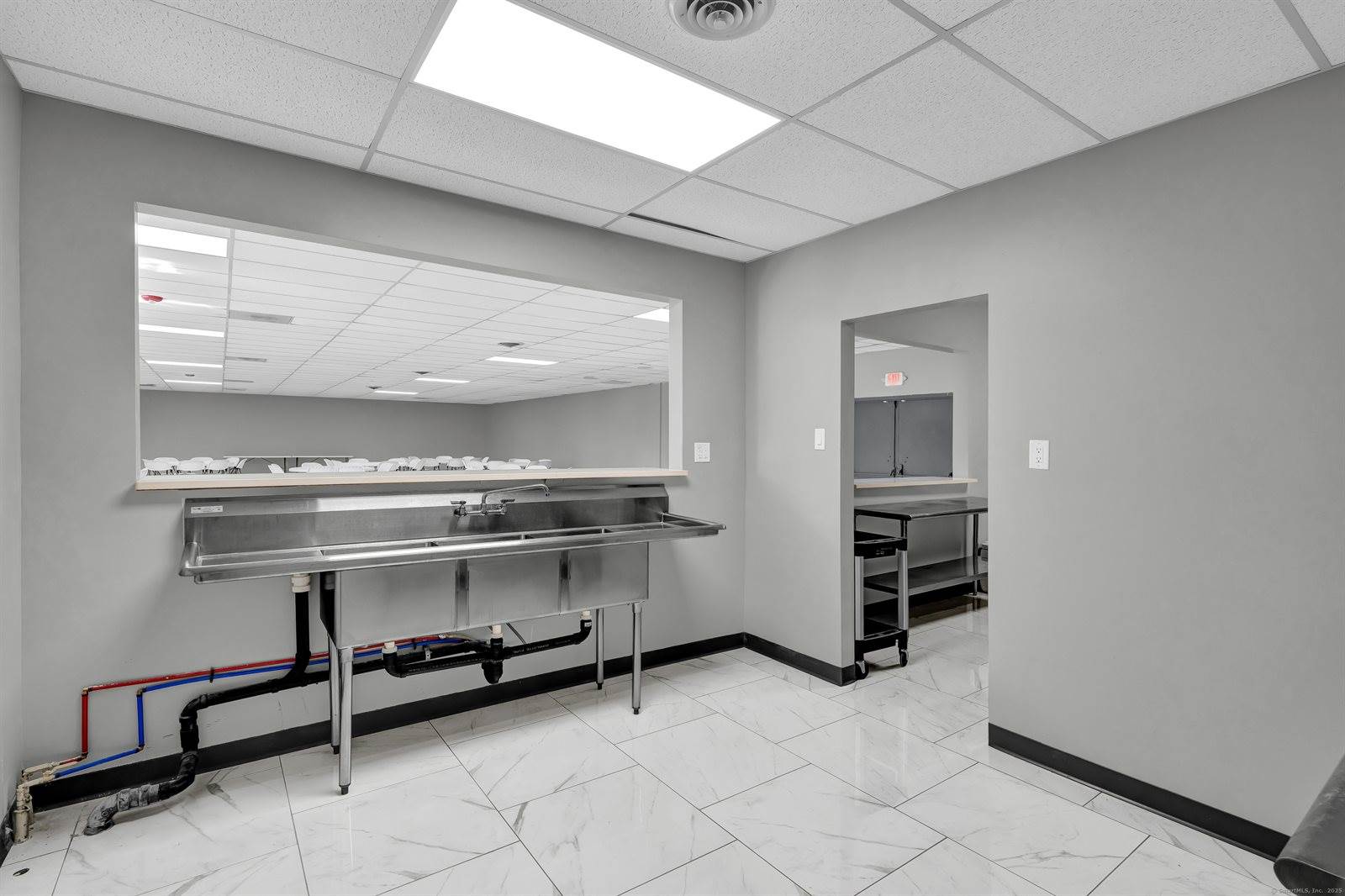 48 Kingsbury, Tolland, CT 06084