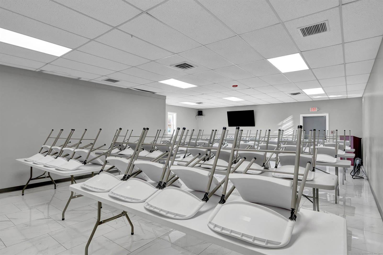 48 Kingsbury, Tolland, CT 06084