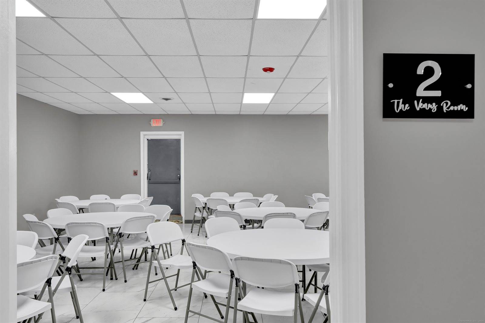 48 Kingsbury, Tolland, CT 06084