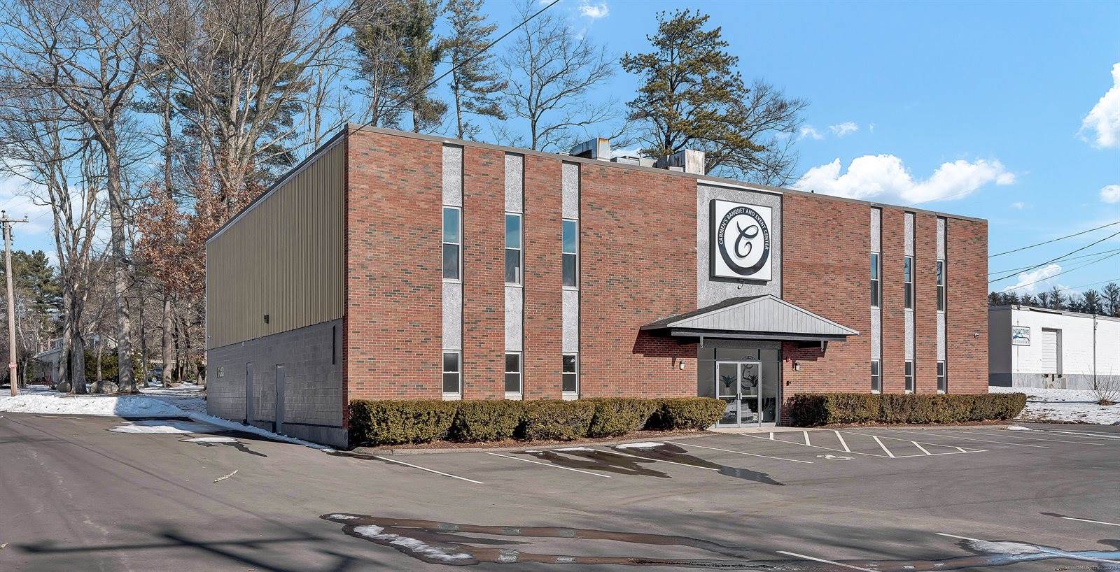 48 Kingsbury, Tolland, CT 06084