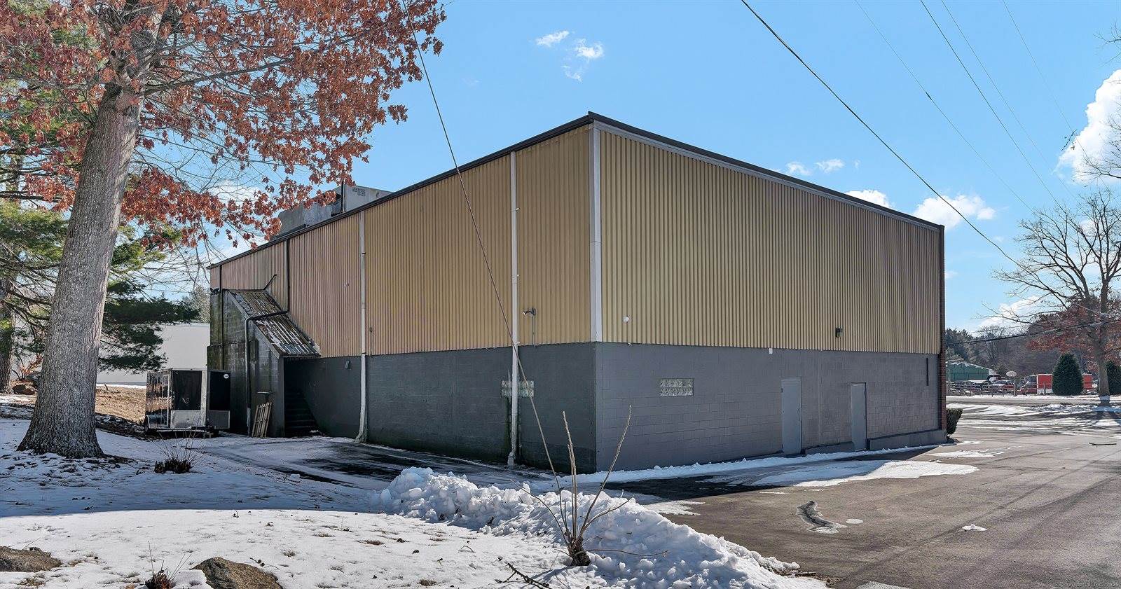 48 Kingsbury, Tolland, CT 06084