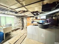 319 South Lincoln Avenue, Davenport, IA 52802