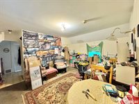 319 South Lincoln Avenue, Davenport, IA 52802