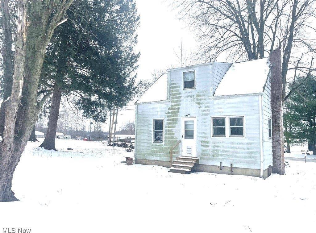 2760 Columbiana Road, New Springfield, OH 44443