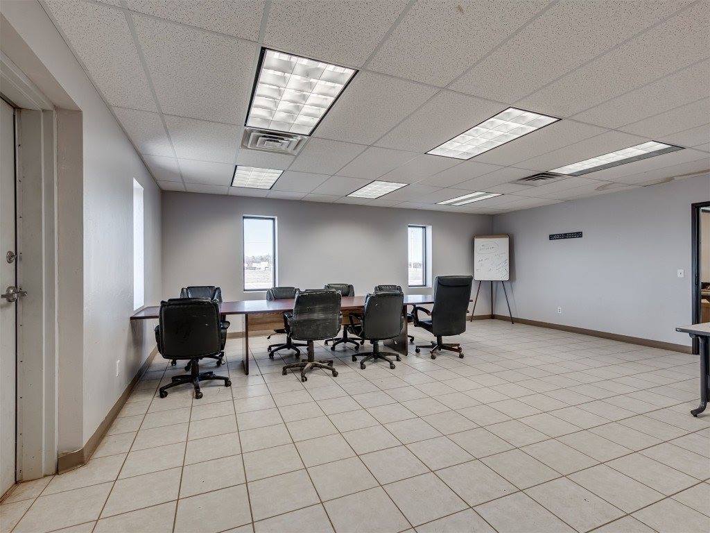 1602 Enterprise Road, Elk City, OK 73644