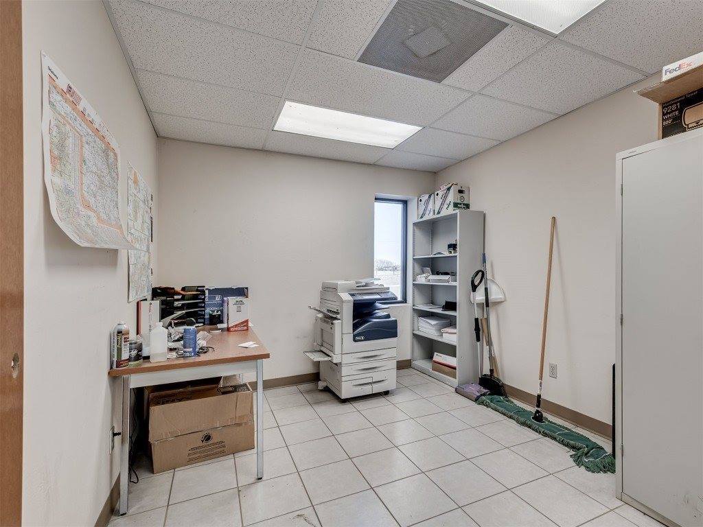 1602 Enterprise Road, Elk City, OK 73644