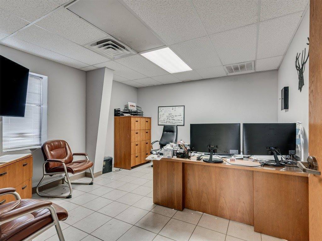 1602 Enterprise Road, Elk City, OK 73644