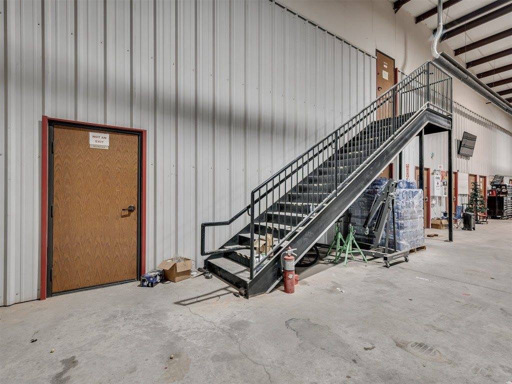 1602 Enterprise Road, Elk City, OK 73644