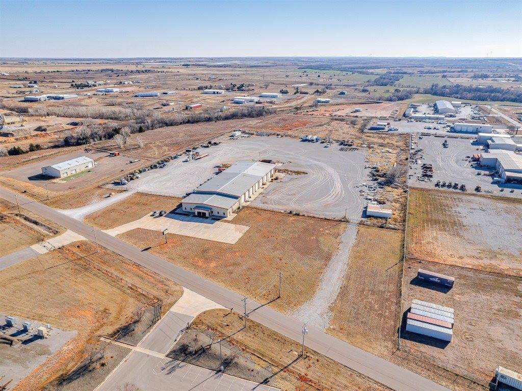 1602 Enterprise Road, Elk City, OK 73644