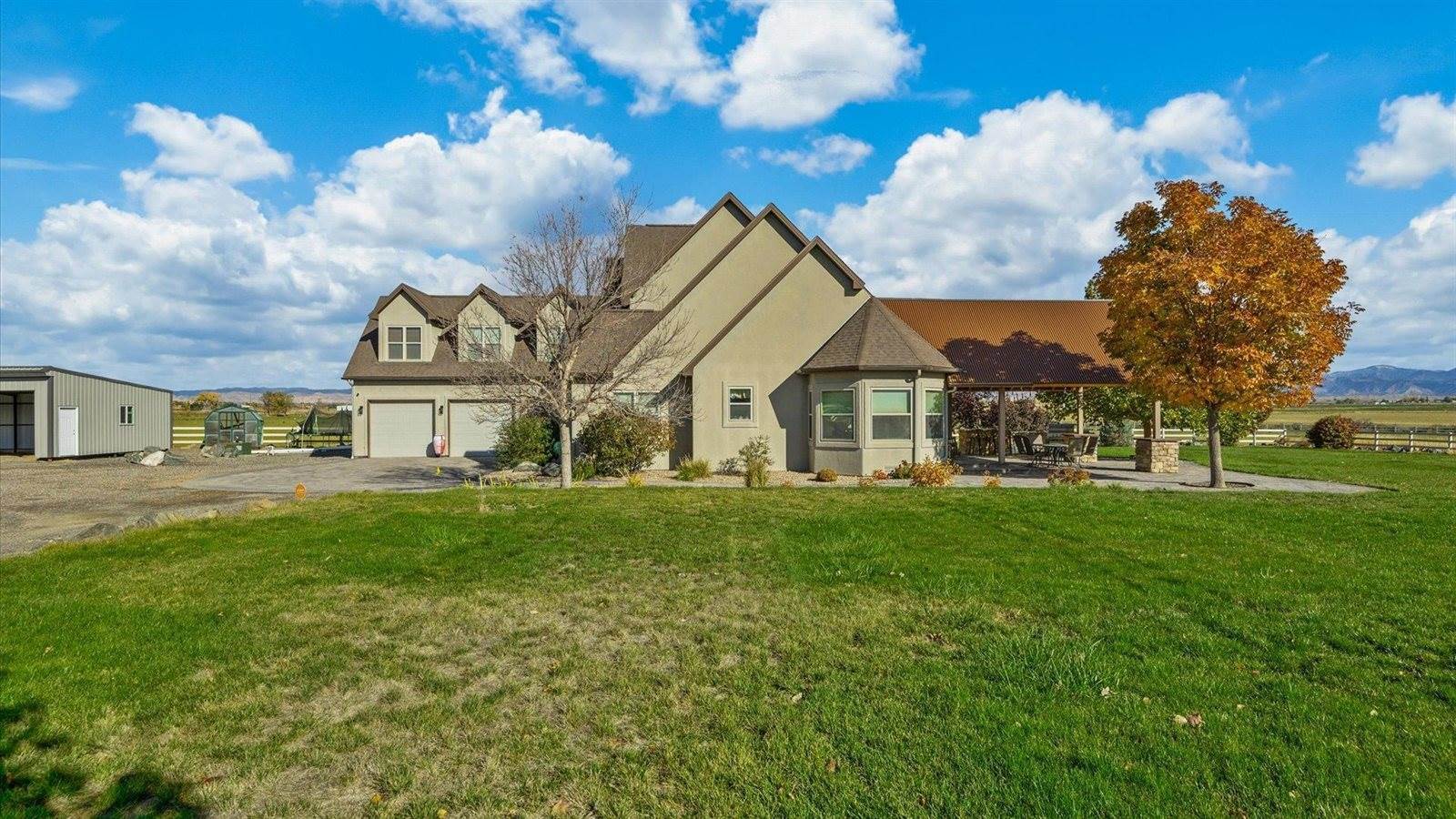 1516 13 Road, Loma, CO 81524