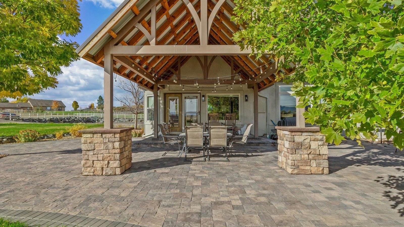 1516 13 Road, Loma, CO 81524