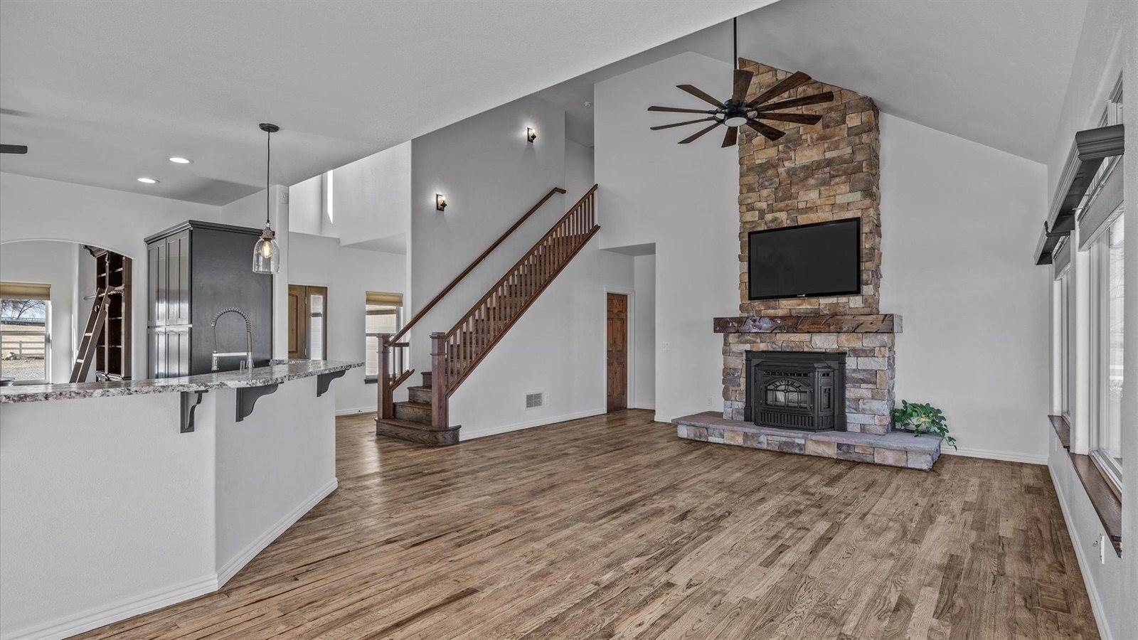 1516 13 Road, Loma, CO 81524
