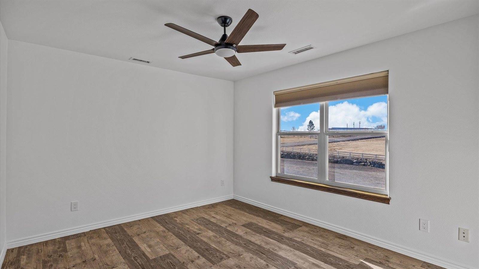 1516 13 Road, Loma, CO 81524
